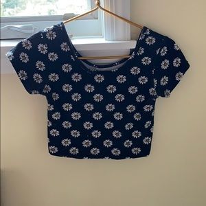 Daisy crop top🌼